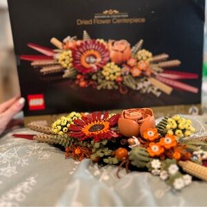 LEGO Vibrant Floral Arrangement Set